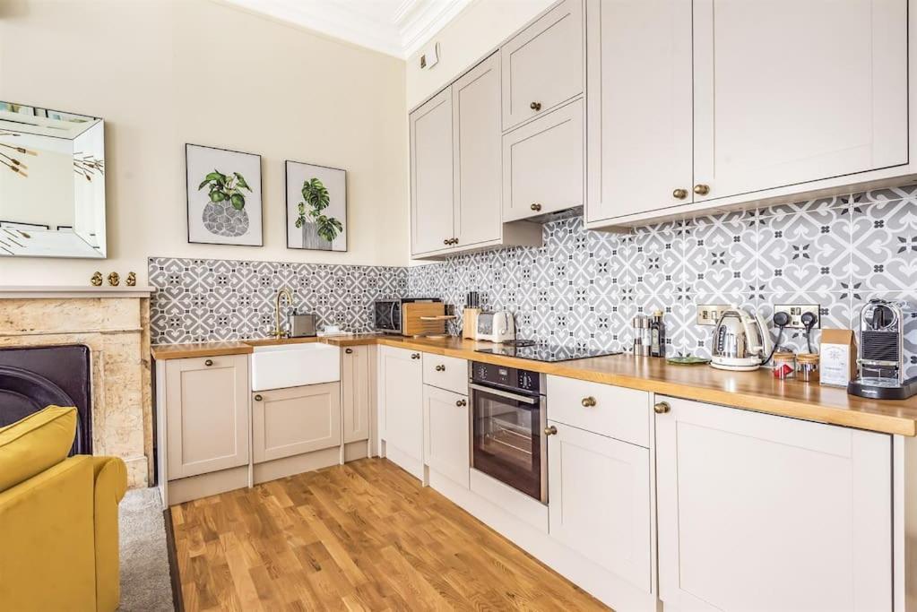 Rowntree One - Stunning Apartment- Grade II Listed York Exterior foto