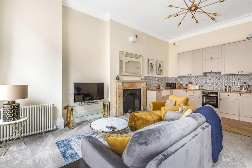 Rowntree One - Stunning Apartment- Grade II Listed York Exterior foto