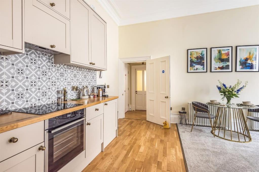 Rowntree One - Stunning Apartment- Grade II Listed York Exterior foto